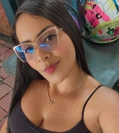 <em><strong>Luisa M.</strong></em>